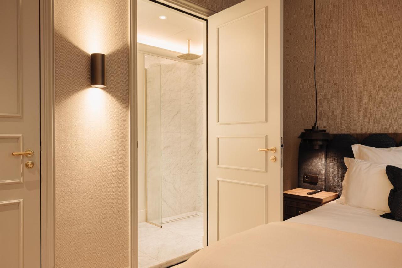 Hotel 717 Amsterdam Exterior foto A wall-mounted light