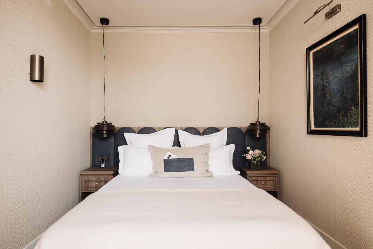 Hotel 717 Amsterdam Exterior foto A bedroom at the hotel